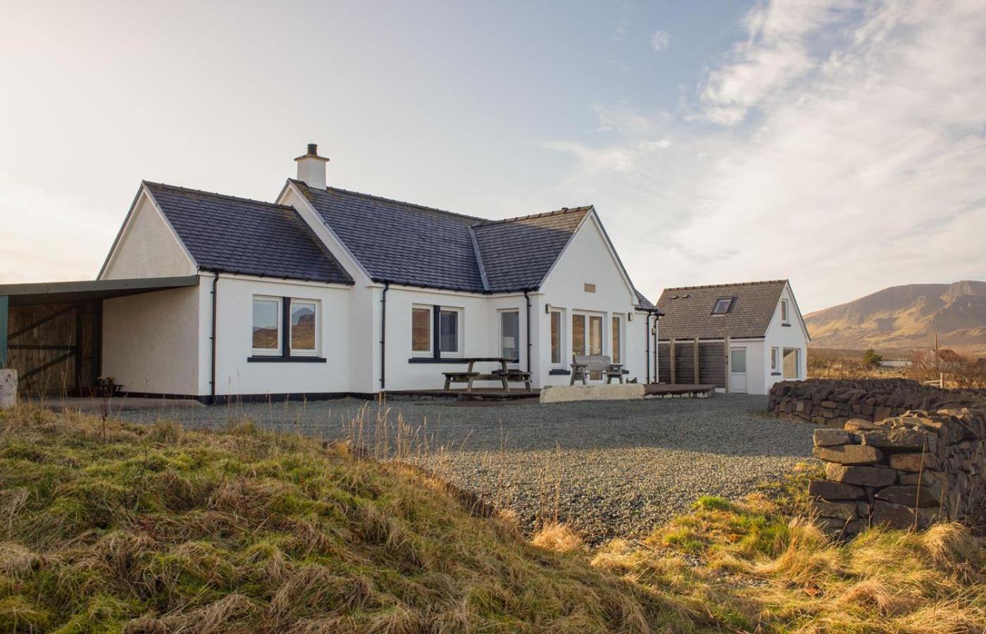 Solas Alainn Chalet Portree Exterior photo